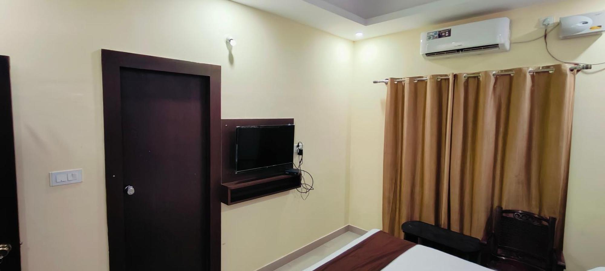 Pph Royal Gs Comforts Opp Mall Of Asia บังกาลอร์ ภายนอก รูปภาพ
